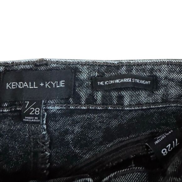 Kendall + Kylie The Icon High Rise Straight Denim Jean Black Acid Wash Size 7/28 - Picture 3 of 6